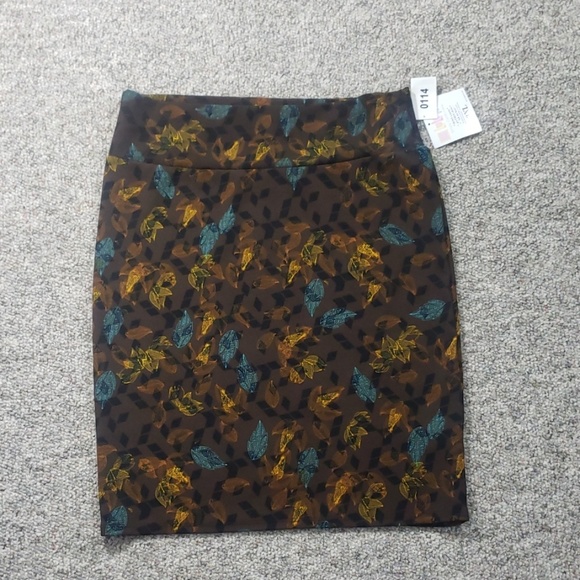 LuLaRoe Dresses & Skirts - Lularoe Cassie size 3xl. NWT